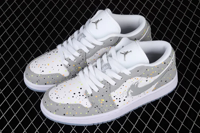 All categories Air Jordan Jordan series basketball shoes Air Jordan 1 Low Air Jordan 1 Low AJ1 Joe 1 inkjet white gray low-top cultural basketball shoes DC0774-001